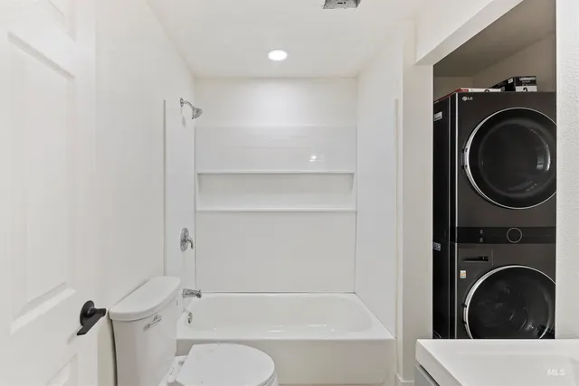 $499,999 | 199 Scriver Woods Road, Garden Valley, ID 83622