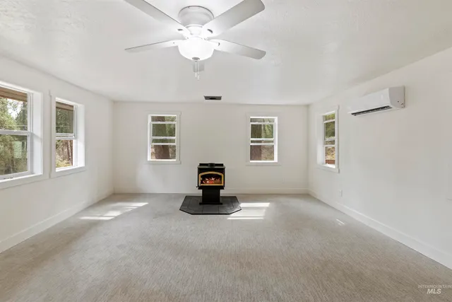 $499,999 | 199 Scriver Woods Road, Garden Valley, ID 83622