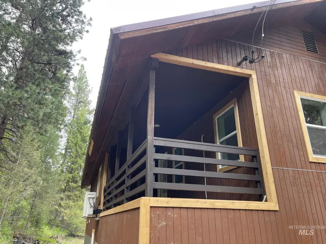 $499,999 | 199 Scriver Woods Road, Garden Valley, ID 83622