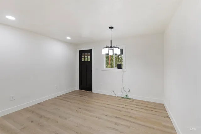 $499,999 | 199 Scriver Woods Road, Garden Valley, ID 83622