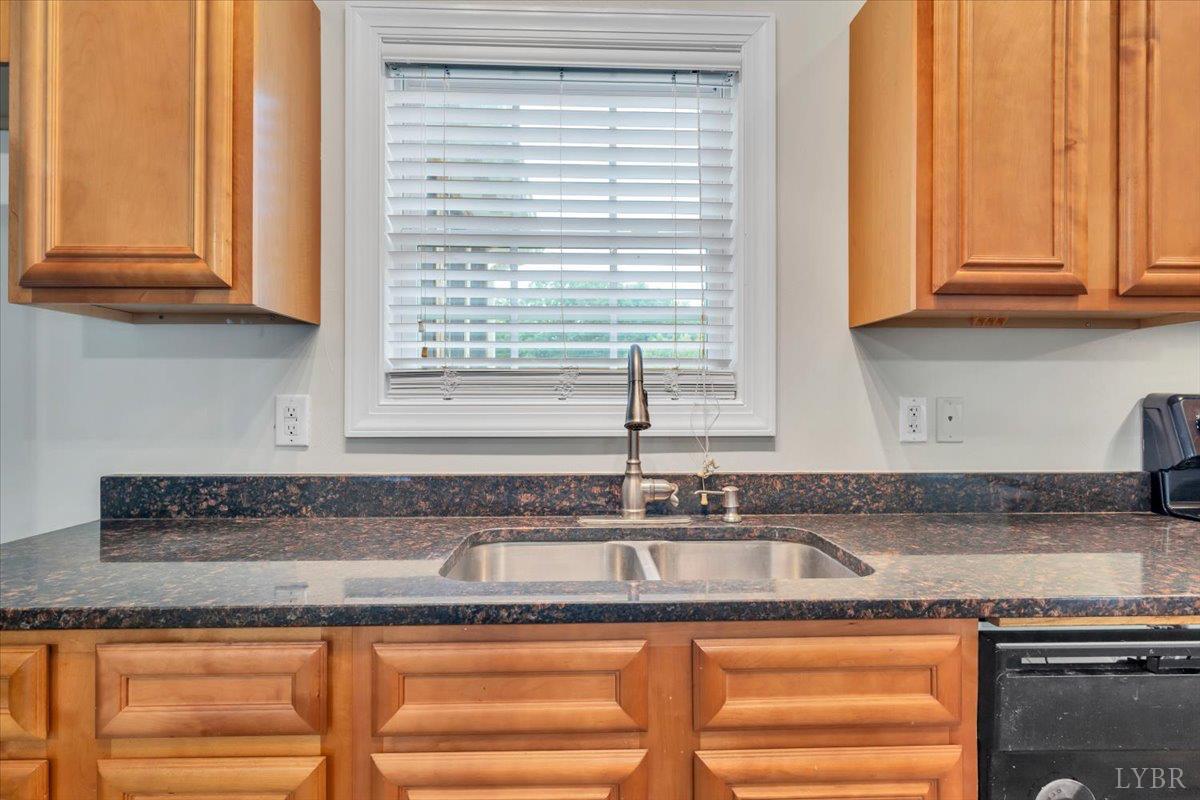2677 Tolers Ferry Road Huddleston, VA 24104 - Photo 13 of 57