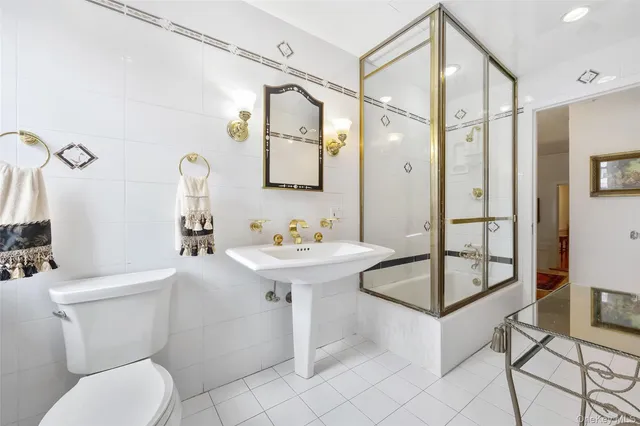 $5,188,000 | 127-1 Beverly Road | Douglaston