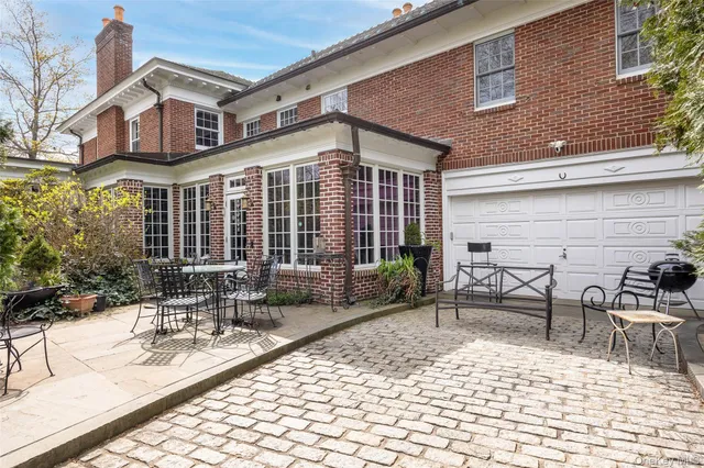 $5,188,000 | 127-1 Beverly Road | Douglaston