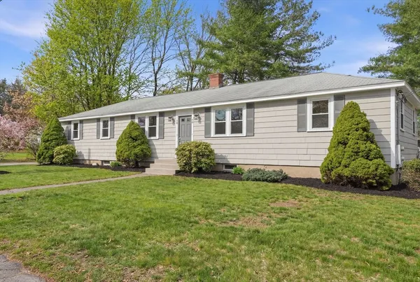 $825,000 | 18-20 Genetti Circle, Bedford, MA 01730