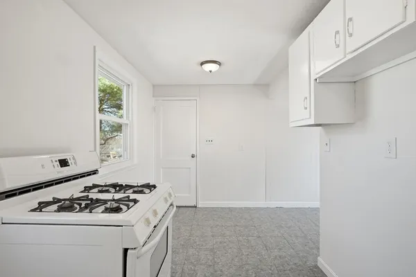 $825,000 | 18-20 Genetti Circle, Bedford, MA 01730