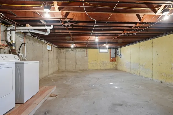 $825,000 | 18-20 Genetti Circle, Bedford, MA 01730