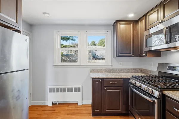 $825,000 | 18-20 Genetti Circle, Bedford, MA 01730