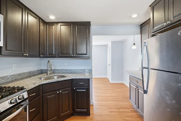 $825,000 | 18-20 Genetti Circle, Bedford, MA 01730