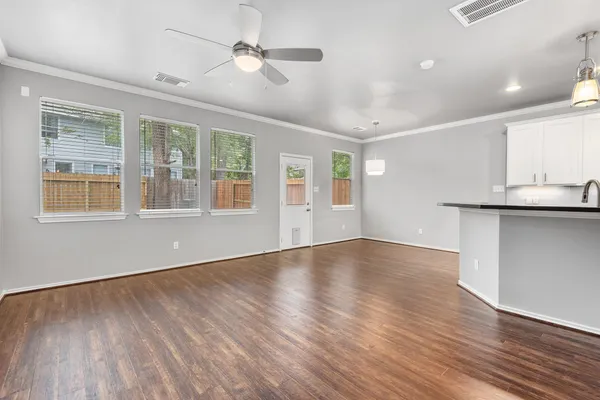 $2,000 | 19 Musk Rose Court, The Woodlands, TX 77382