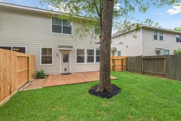 $2,000 | 19 Musk Rose Court, The Woodlands, TX 77382