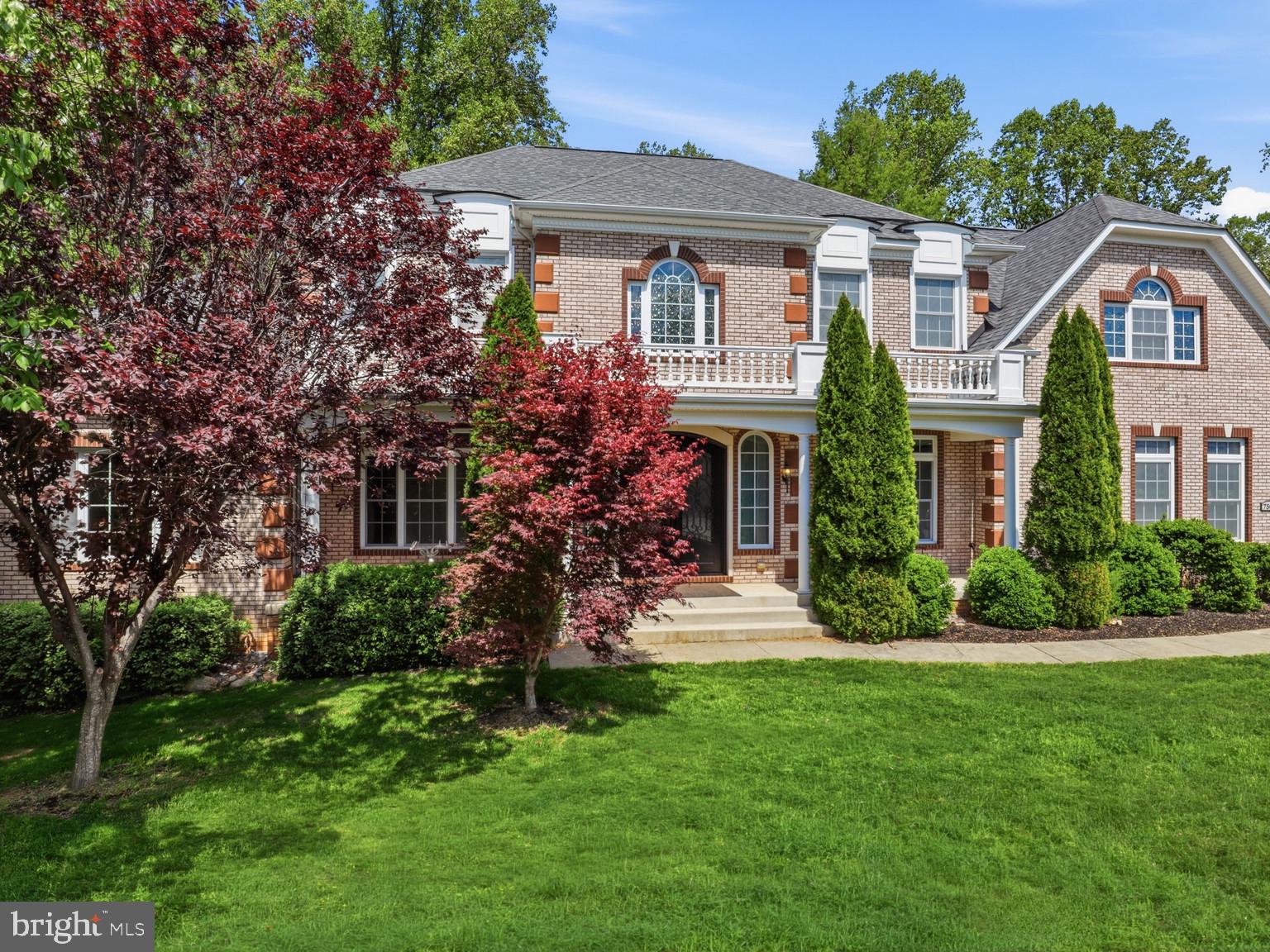 7501 Clifton Road Clifton, VA 20124 - Photo 5 of 93 Beautiful Curb Appeal