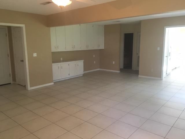 147 Ferry Road Northeast Fort Walton Beach, FL 32548 - Photo 4 of 24 IMG_0602