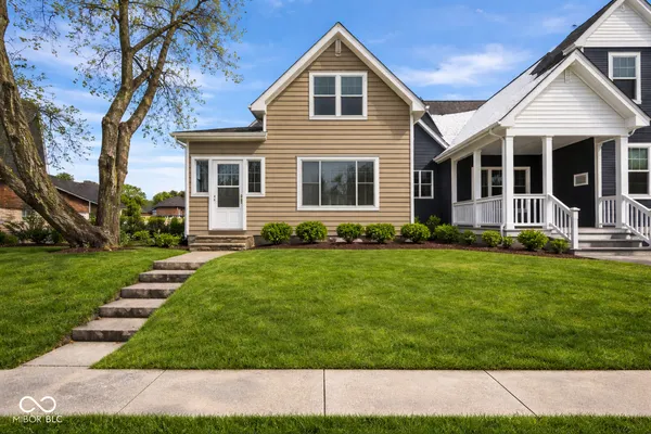 $2,000 | 717 Parkway Avenue, Indianapolis, IN 46203