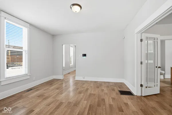 $2,000 | 717 Parkway Avenue, Indianapolis, IN 46203