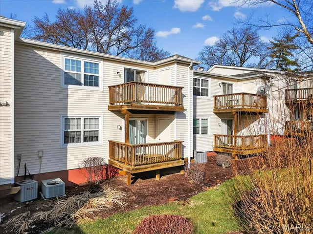 $149,900 | 1626 High School Drive, St. Louis, MO 63144