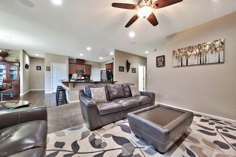 2220 Renzo Way Reno, NV 89521 - Photo 4 of 22 Gallery Image 4