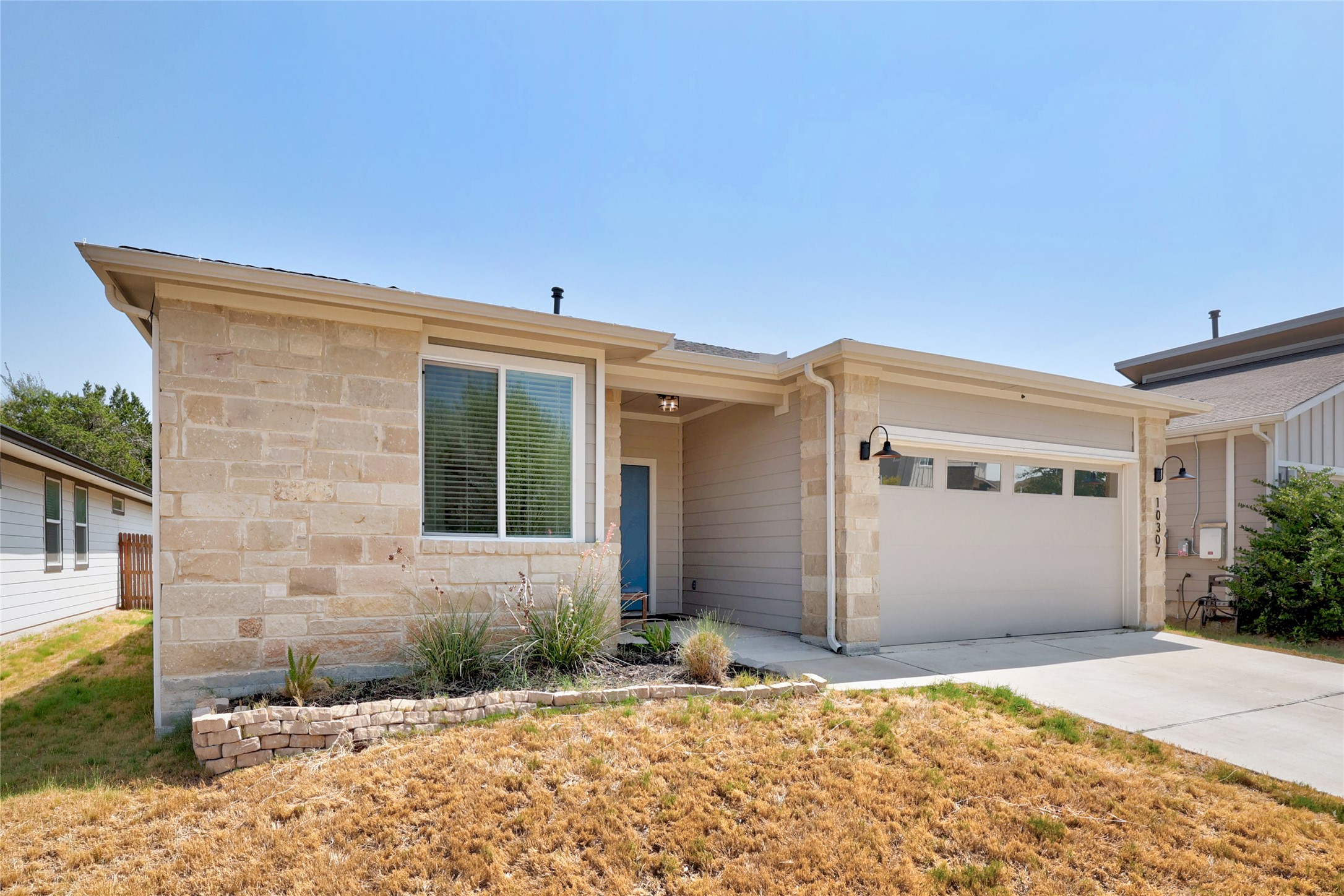 10307 Criswell Road Austin, TX 78754 - Photo 2 of 35 Home has been freshly painted and is move-in ready!
