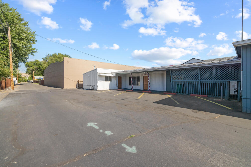 1633 Division Street Klamath Falls, OR 97601 - Photo 59 of 69 1633DivisionSt-50