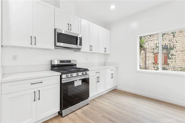 $1,200 | 2636 Normandie Avenue, Los Angeles, CA 90007