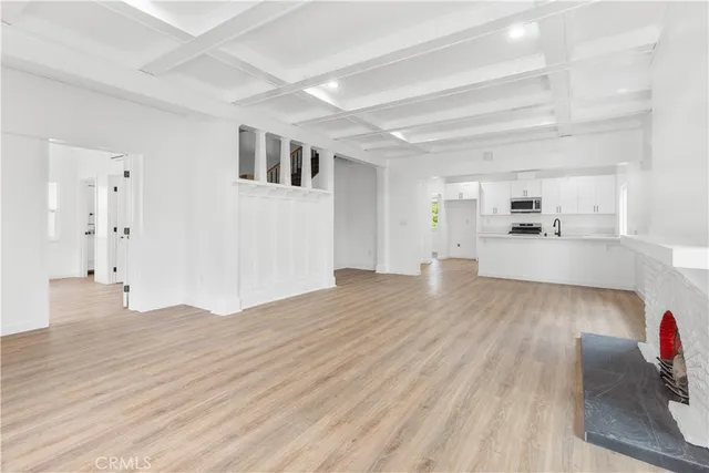 $1,200 | 2636 Normandie Avenue, Los Angeles, CA 90007