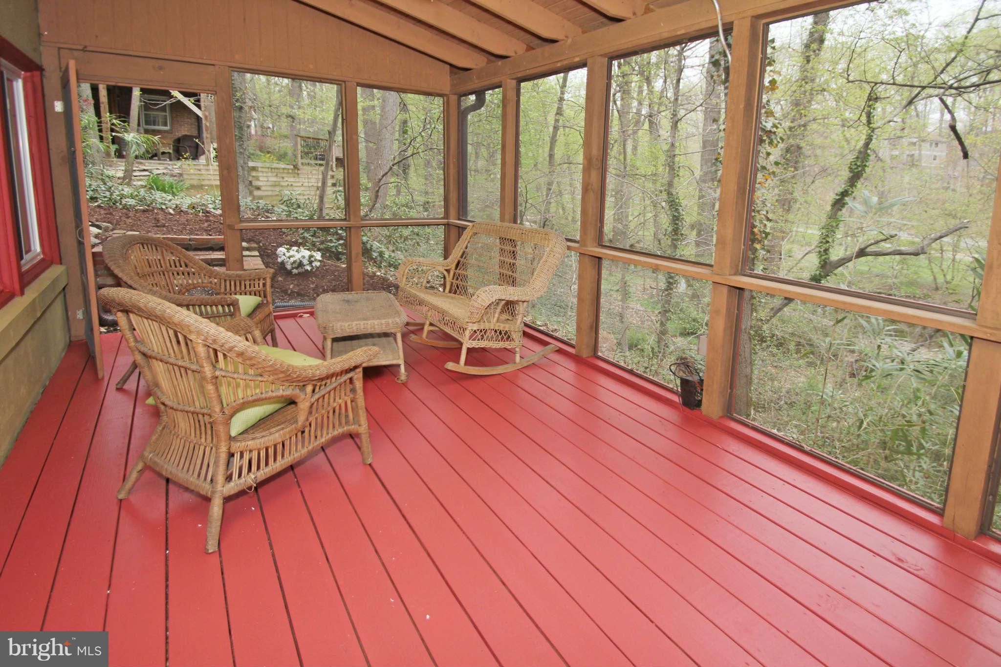 124 Hilltop Road Silver Spring, MD 20910 - Photo 22 of 29 ...a treehouse for the grown-ups
