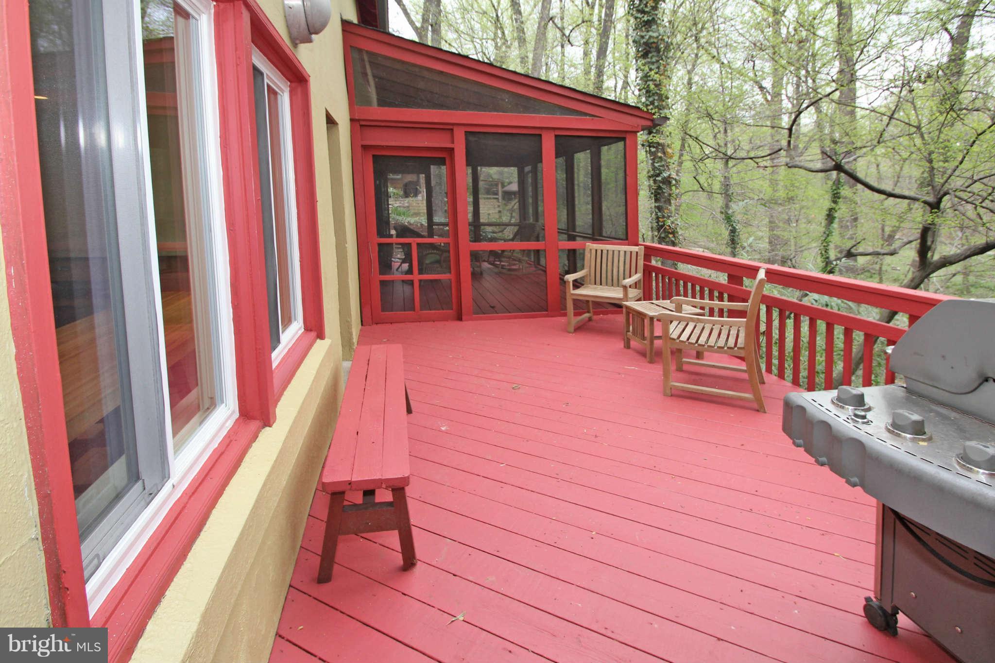 124 Hilltop Road Silver Spring, MD 20910 - Photo 24 of 29 Al fresco dining tonight, anyone?