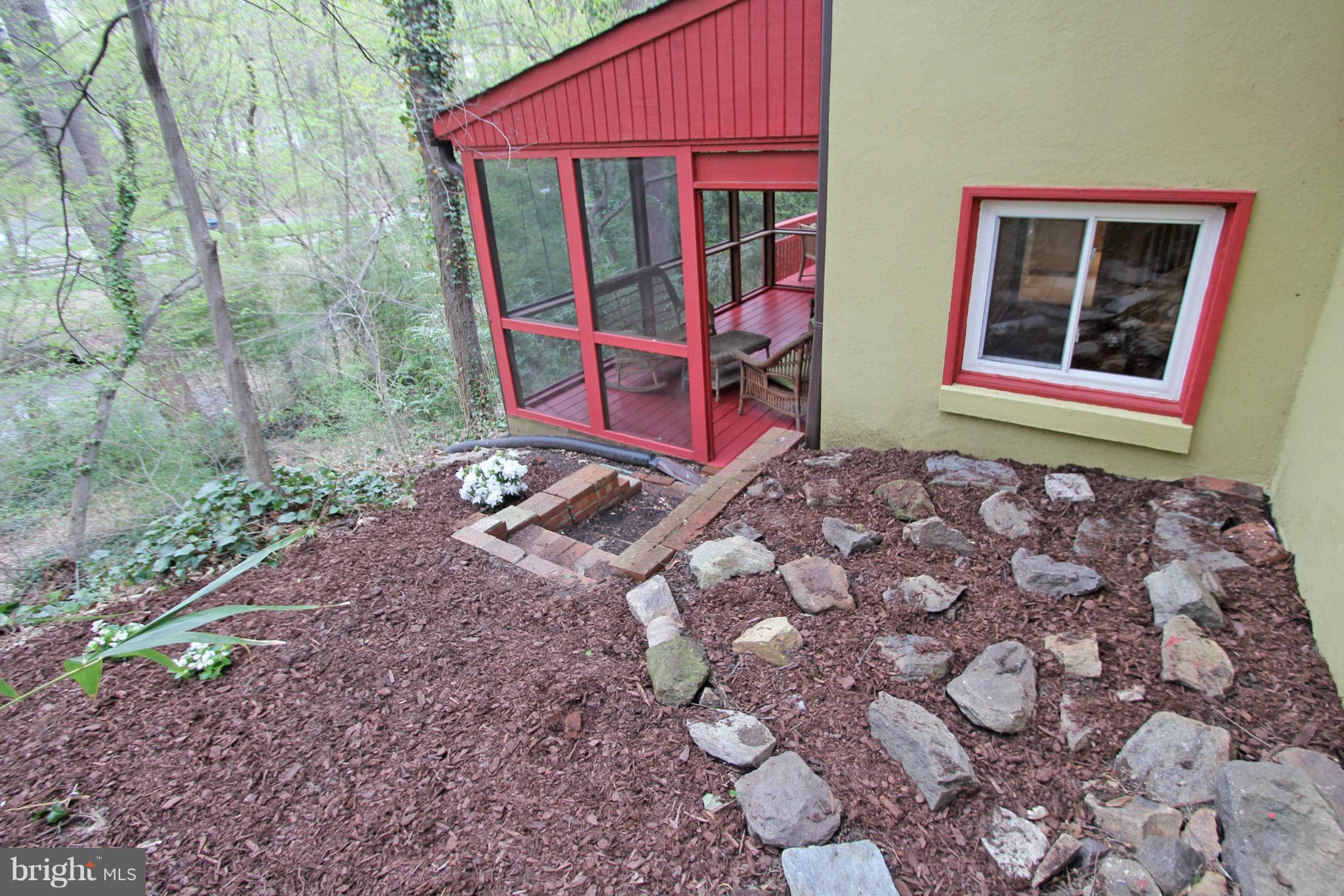 124 Hilltop Road Silver Spring, MD 20910 - Photo 25 of 29 Lovely landscaping touches