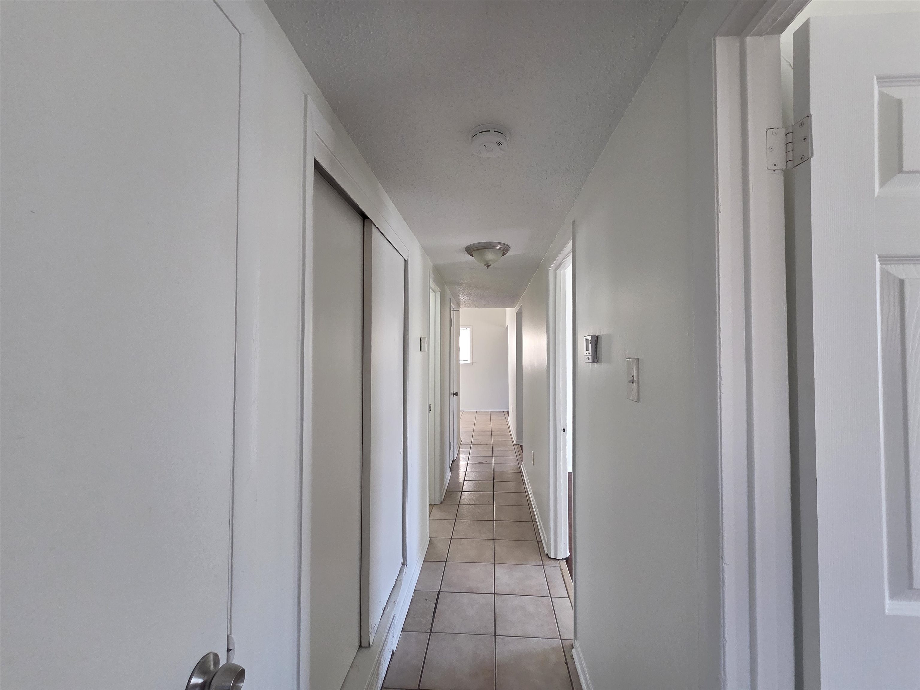 4638 Appleville Street Memphis, TN 38109 - Photo 4 of 23 a view of a mirror
