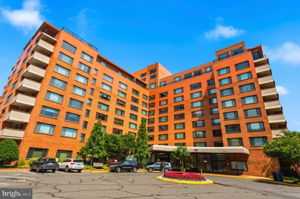 $259,000 | 1011 Arlington Boulevard, Unit 707, Arlington, VA 22209
