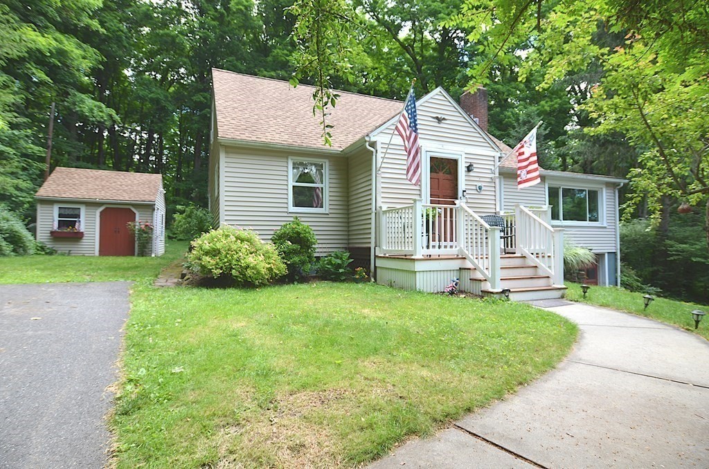 34 Mountain Road Hampden, MA 01036 - Photo 2 of 23 Gallery Image 2