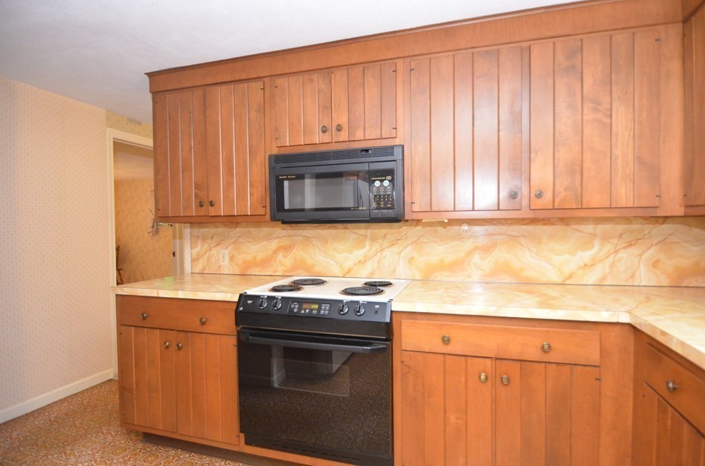 34 Mountain Road Hampden, MA 01036 - Photo 7 of 23 Gallery Image 7