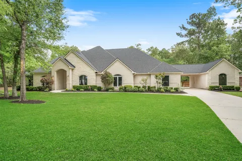 $875,000 | 11365 Lake Oak Drive, Montgomery, TX 77356