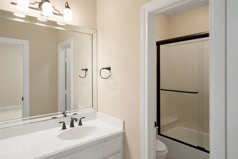 $875,000 | 11365 Lake Oak Drive, Montgomery, TX 77356