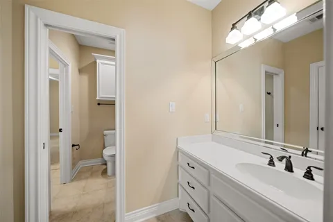 $875,000 | 11365 Lake Oak Drive, Montgomery, TX 77356