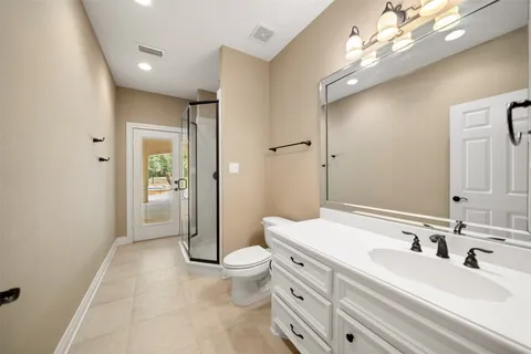 $875,000 | 11365 Lake Oak Drive, Montgomery, TX 77356