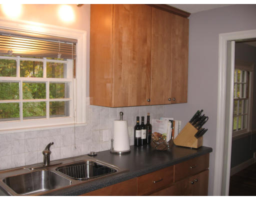 1565 Plumtree Road Springfield, MA 01119 - Photo 17 of 28