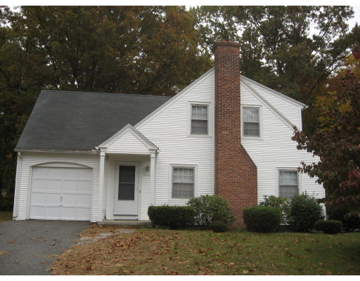 1565 Plumtree Road Springfield, MA 01119 - Photo 3 of 28