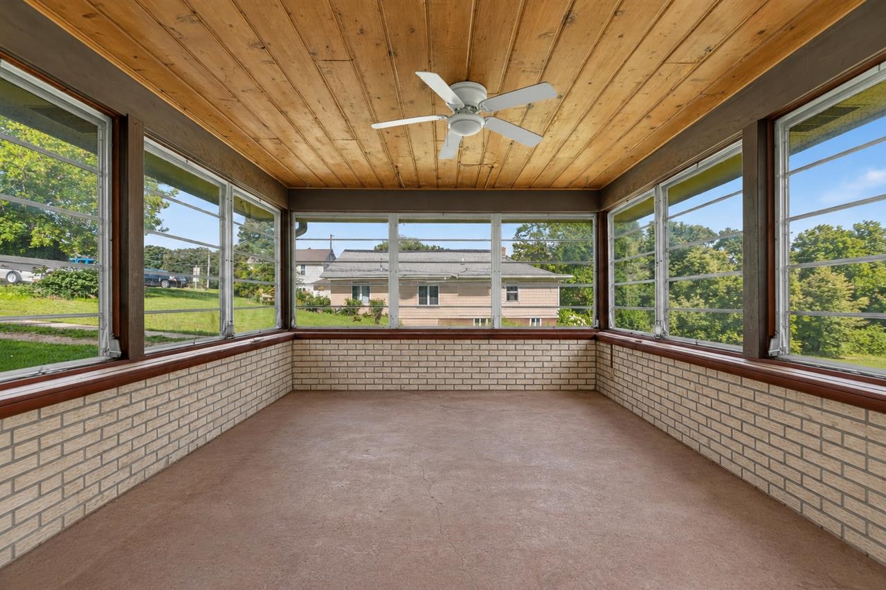2191 Toms Road Rockford, IL 61109 - Photo 21 of 30