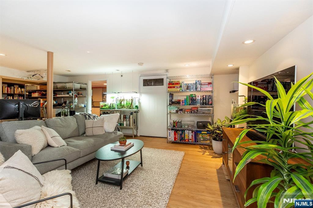 73 Hawthorne Avenue Glen Ridge, NJ 07028 - Photo 42 of 50
