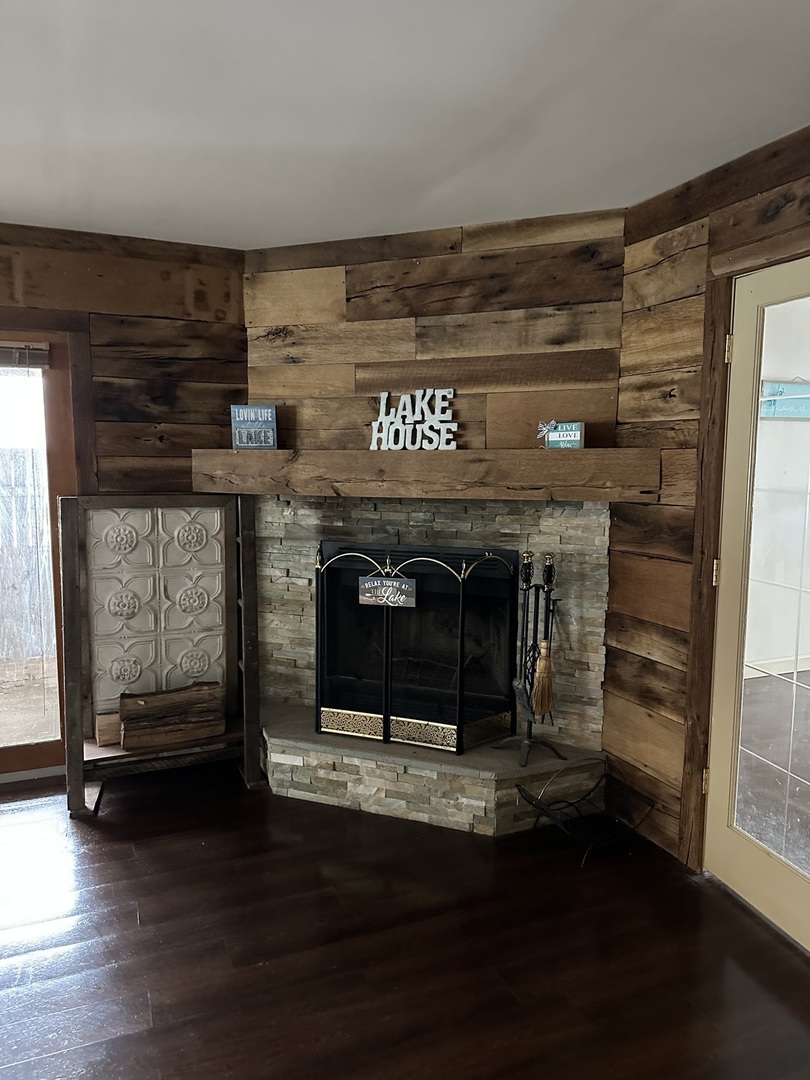 8277 Clark Trail Du Quoin, IL 62832 - Photo 8 of 45