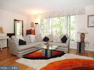648 Llewelyn Road Berwyn, PA 19312 - Photo 3 of 6