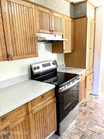 $199,900 | 2033 Hill Drive, Biloxi, MS 39532