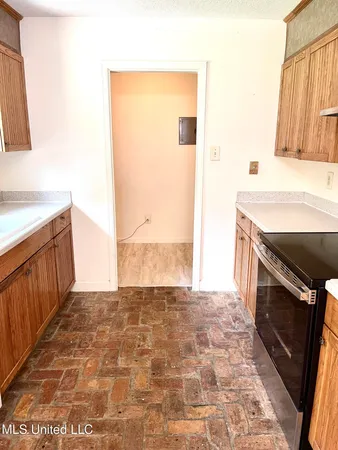$199,900 | 2033 Hill Drive, Biloxi, MS 39532