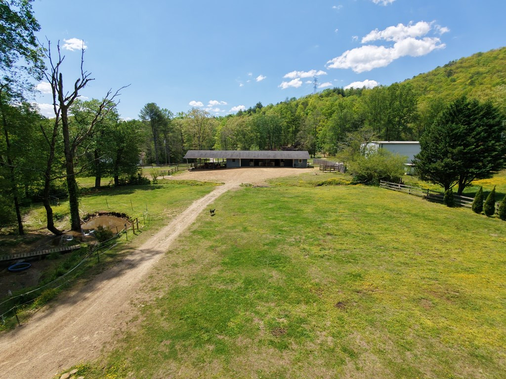 136 Gibson Road Andrews, NC 28901 - Photo 5 of 68