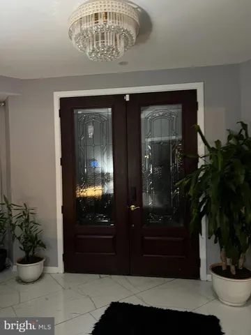 a view of entryway and hall