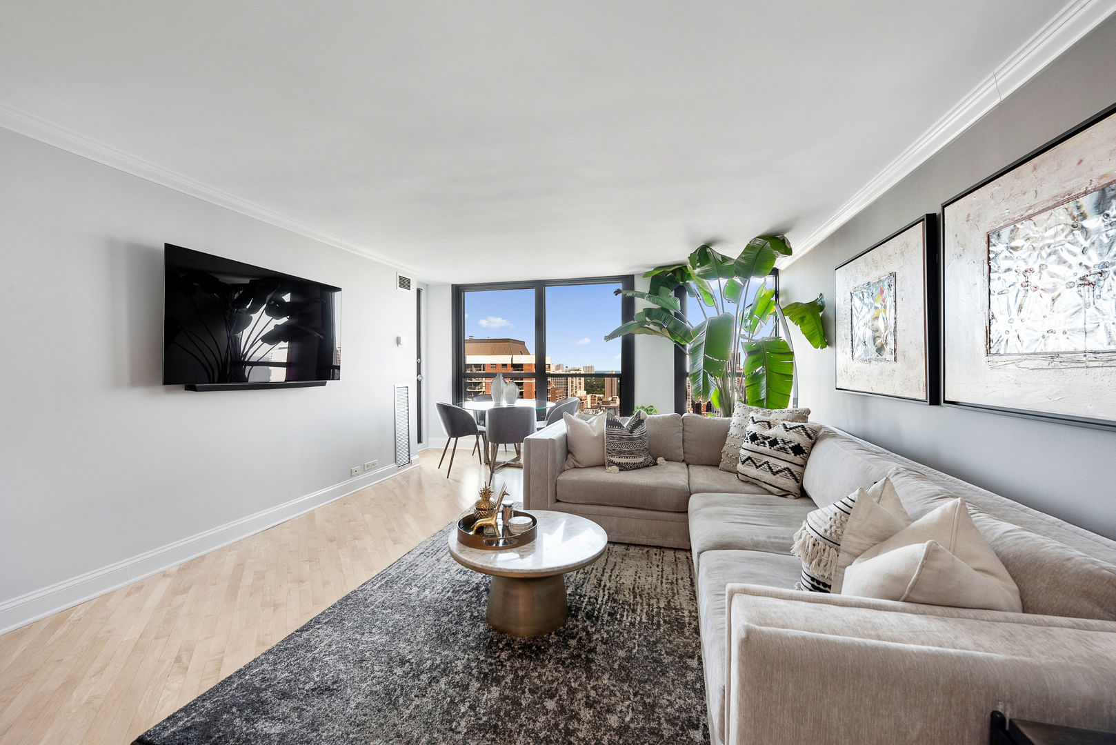 1030 North State Street, Unit 27C Chicago, IL 60610 - Photo 4 of 19