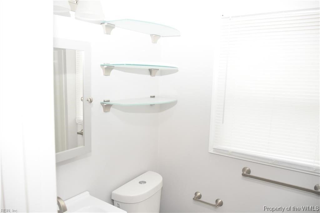 17 East Walker Road Hampton, VA 23666 - Photo 16 of 26 Gallery Image 16