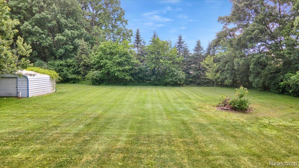 24350 Arsenal Road Flat Rock, MI 48134 - Photo 5 of 33 Gallery Image 5