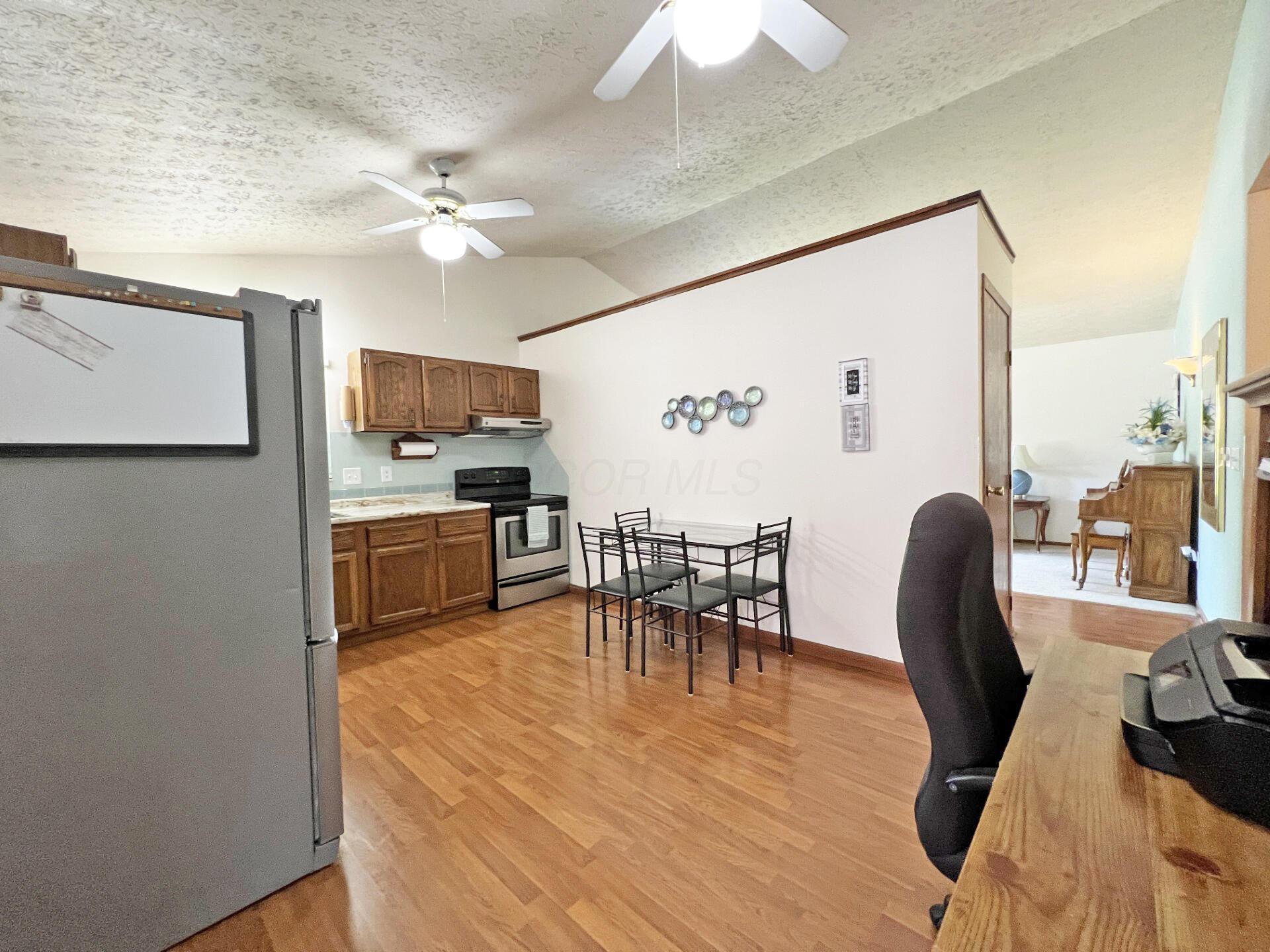 4930 Dunlap Road Columbus, OH 43229 - Photo 5 of 15 05-Kitchen