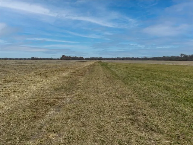 $189,900 | 4 South Pryor Road, Pleasant Hill, MO 64080